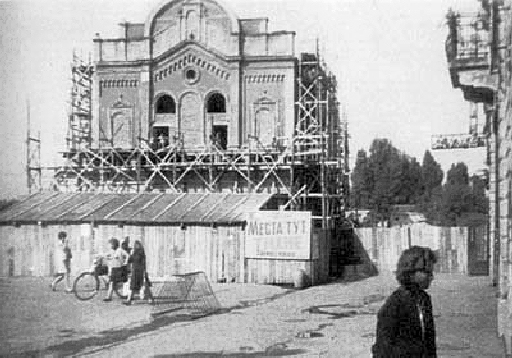 Berehove-Synagogue-09